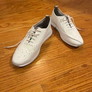 Cole Haan Women’s 9 2.0 Zerogrand White Oxford Wingtip Shoes